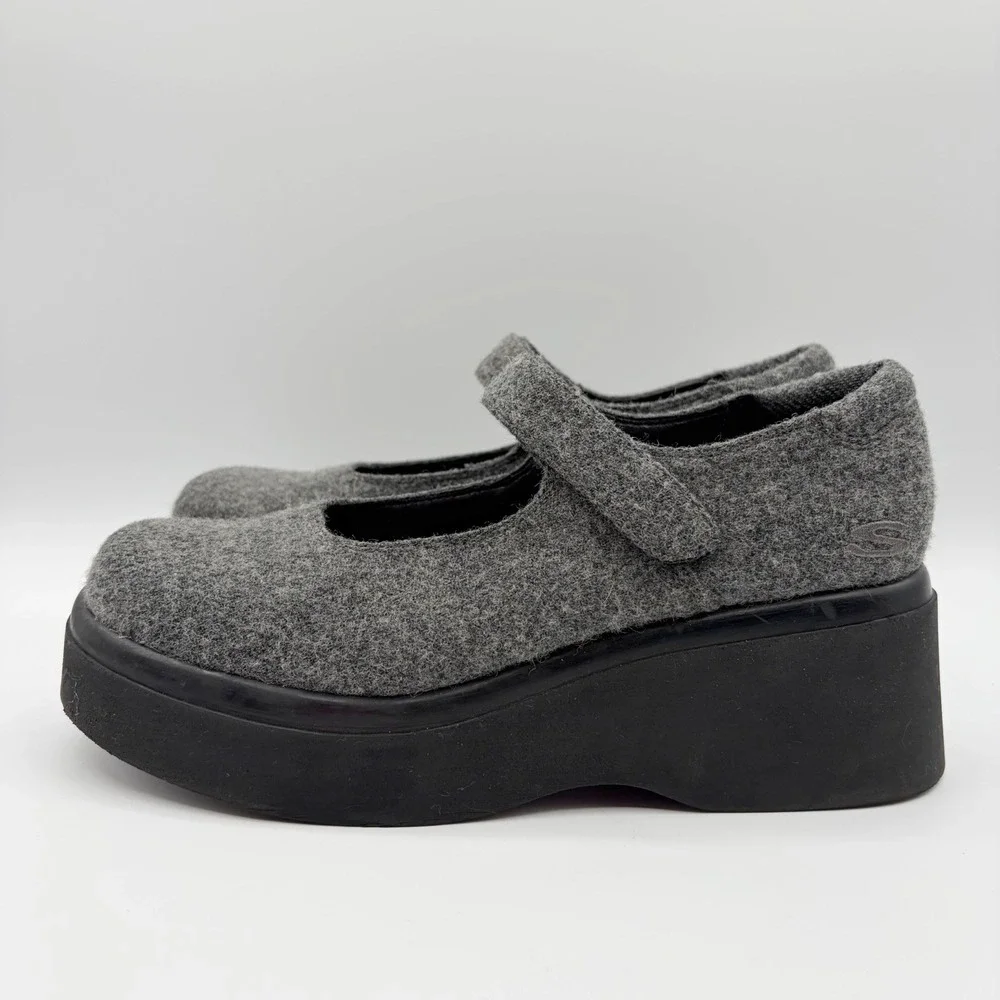 Vintage Skechers Mary Jane Platform Shoes Sz 7 Gray 90s Y2K Chunky Black Square